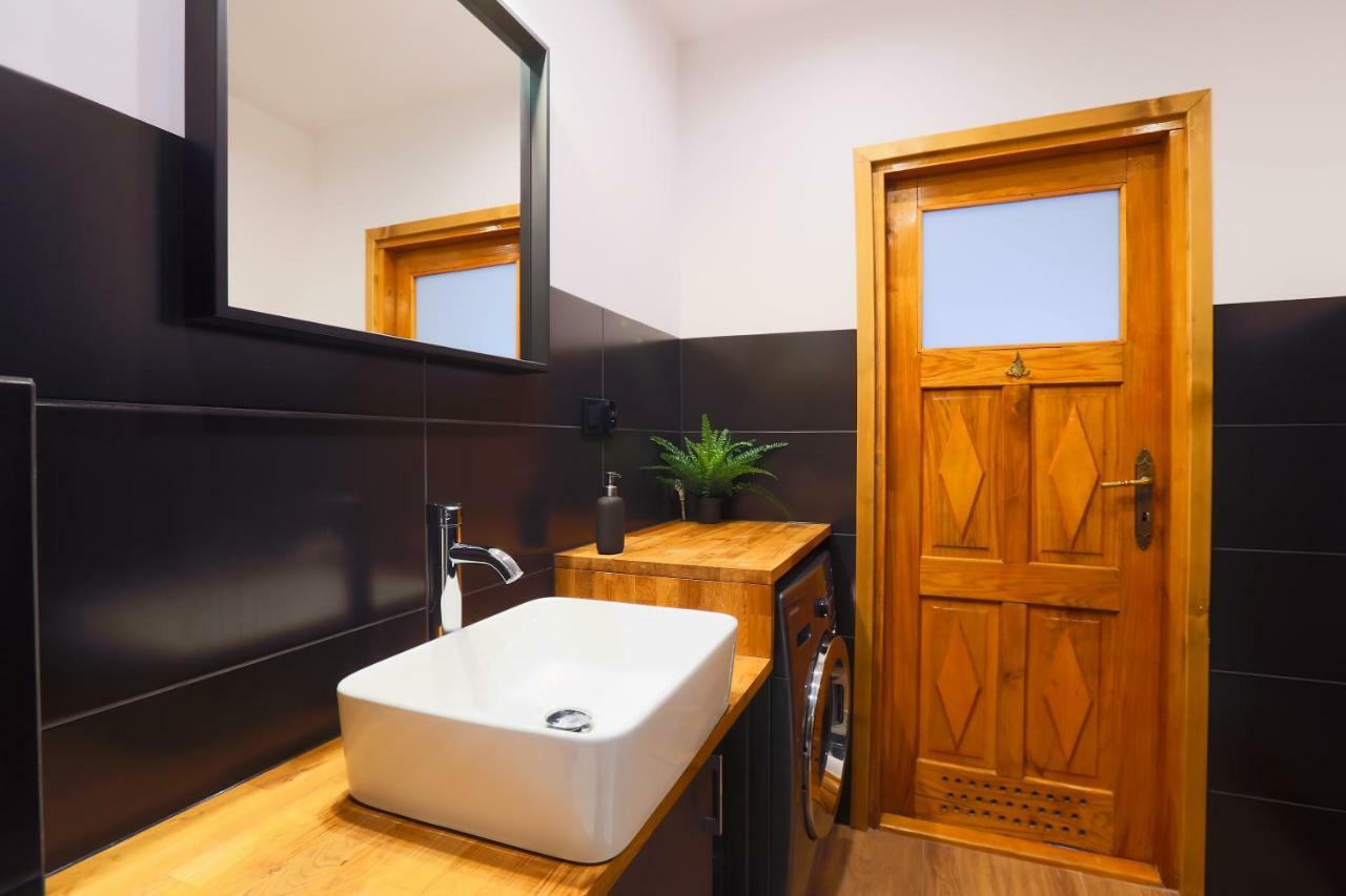 Apartament Pod Winogronami Krakau Buitenkant foto